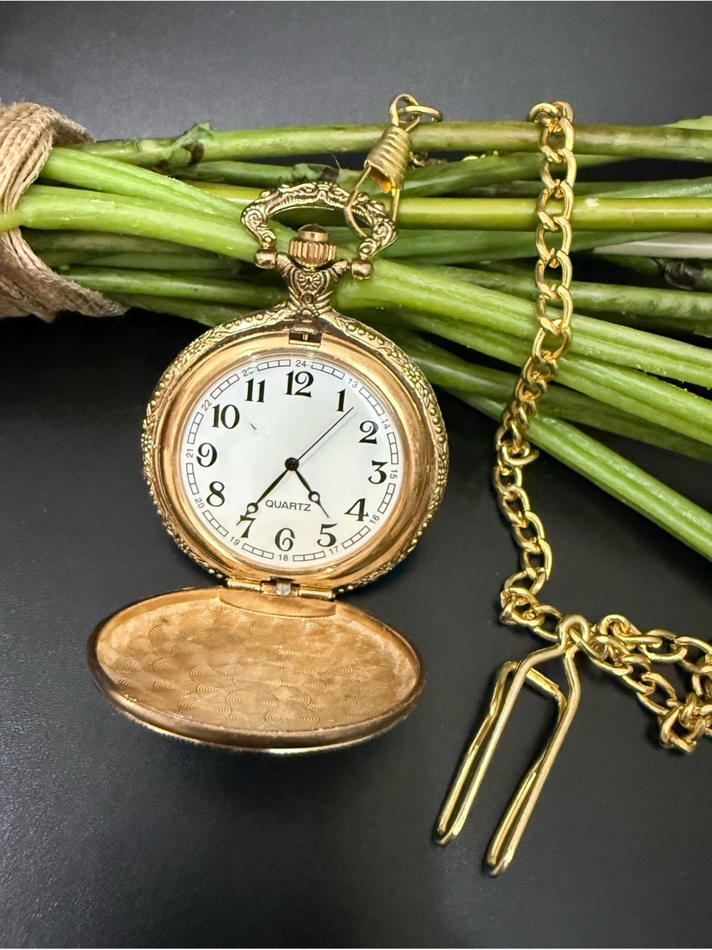 Vintage Unsigned Gold-tone Pocket Watch
